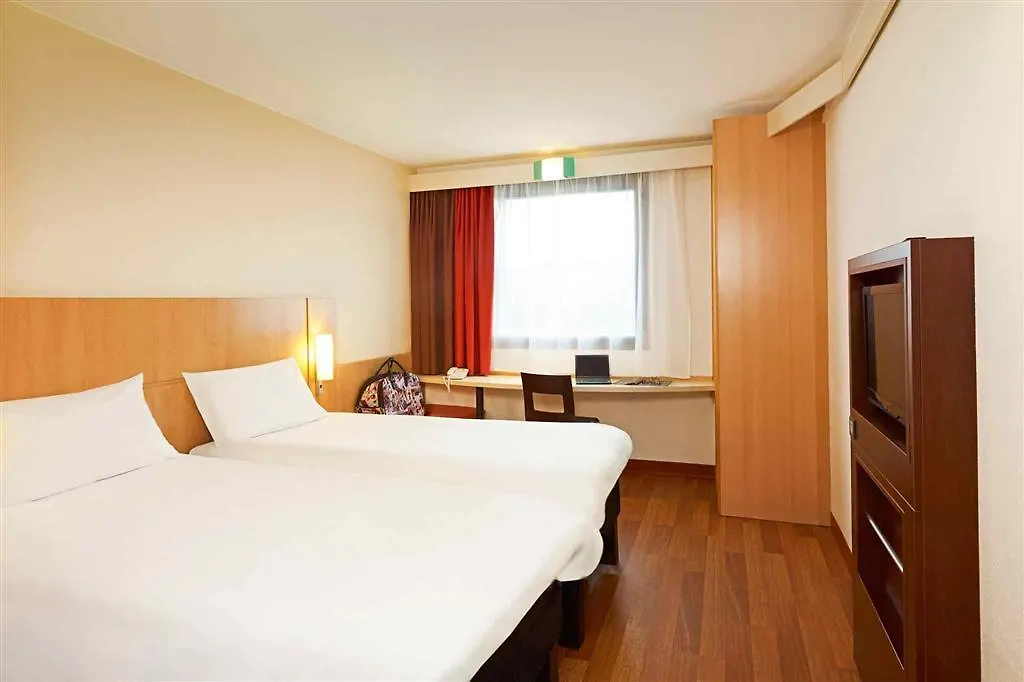 Hotel Ibis Krakow Centrum 3*,  Poland